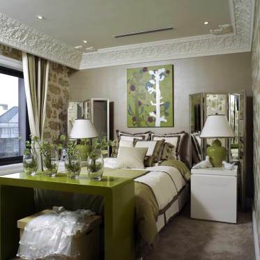绿色精致典雅欧式卧室设计...