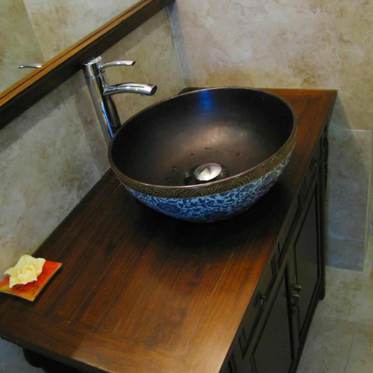 中式典雅卫生间洗手池布置