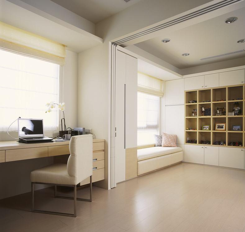 多功能休闲室具有夫妻共用书房、女主人独处休闲室及客房的多重功能。