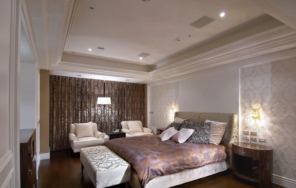 卧室没有主光源，经过典雅轻柔的光源烘托，让卧室舒适温馨。