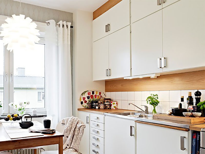 厨房和餐厅共用空间，更加便利。
