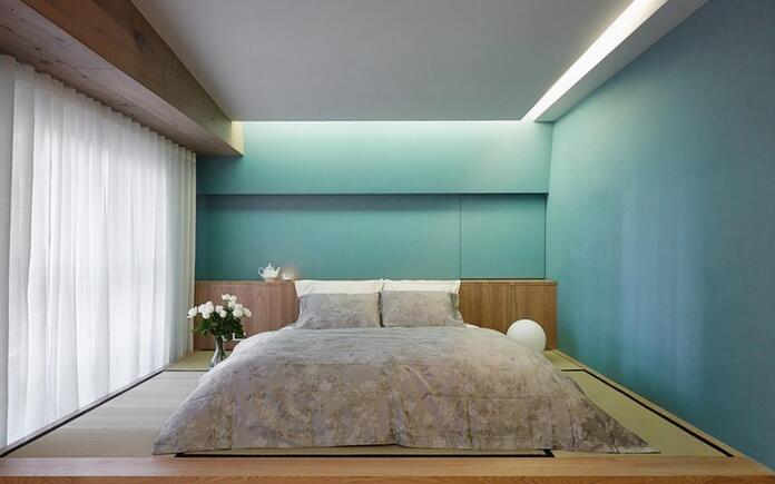 清新简约的色调给人以舒适空间感，营造出舒缓压力的卧眠空间。