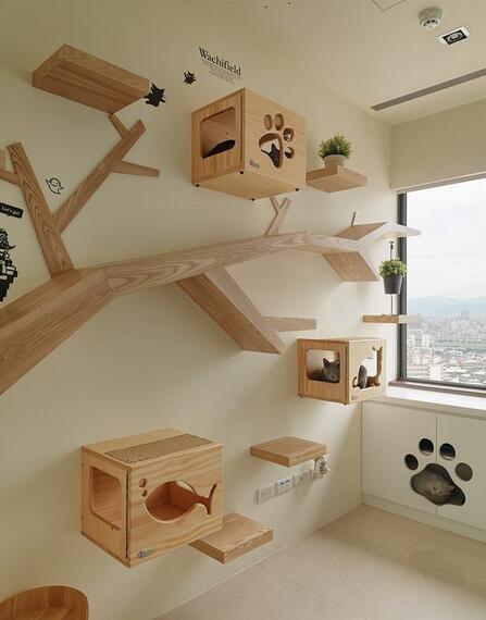 木作个性的树枝造型设计，是屋主特意要求为的猫猫订制独一无二的生活空间。