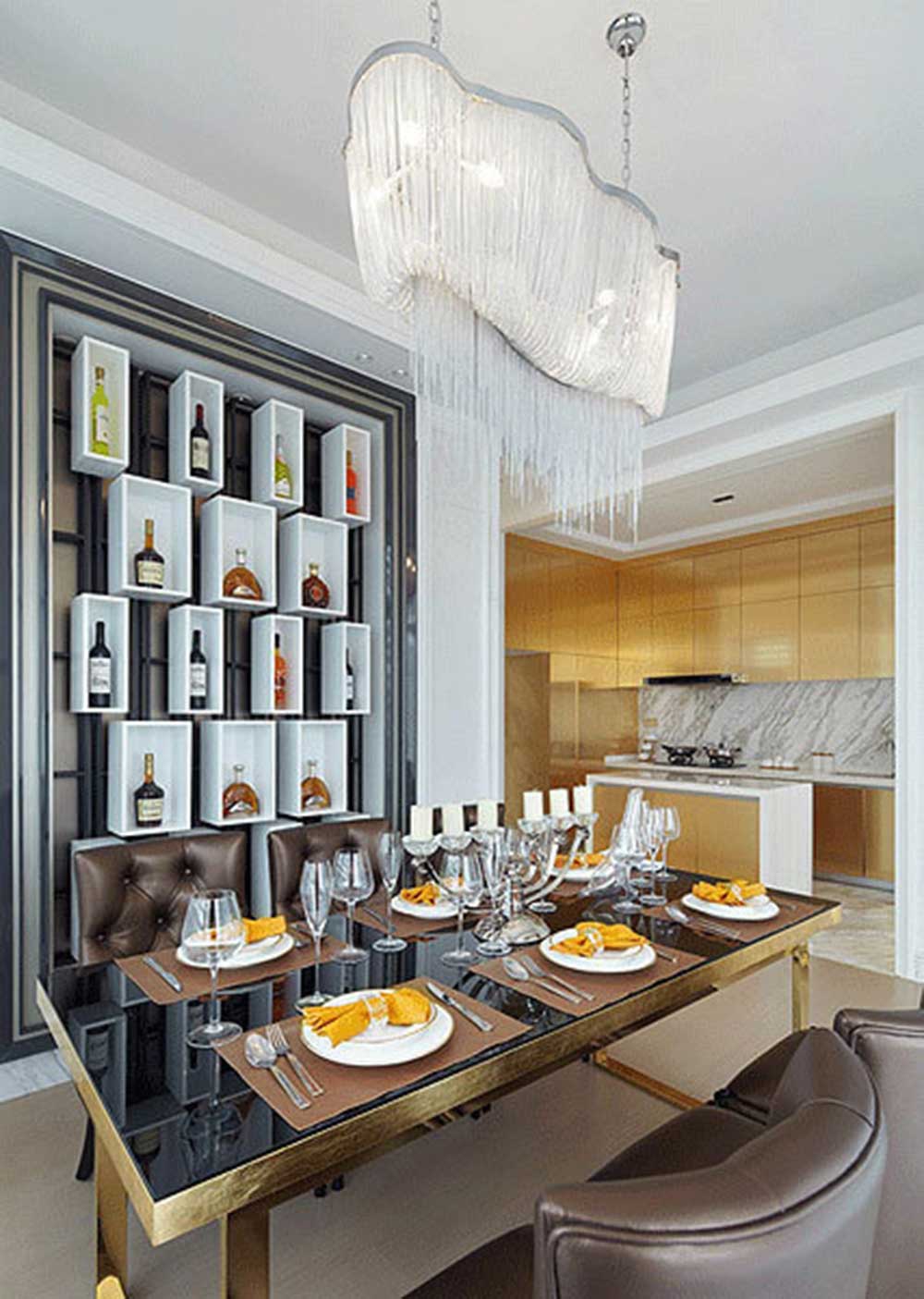 餐厅部分凸显了精品的生活追求，立面酒柜的设计呼应了沙发背景墙面的设计。