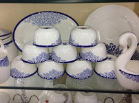 陶瓷餐具图片