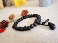 檀香木手链的图片