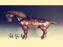 唐三彩马图片