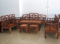 更新实木家具的图片