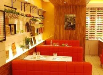 现代风格小吃店吊顶装修图片-现代风格墙上置物架图片