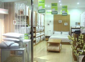 现代风格家纺店背景墙装修图片-现代风格茶几图片