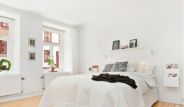 纯白的居室，简单的装饰，很清雅的节奏。