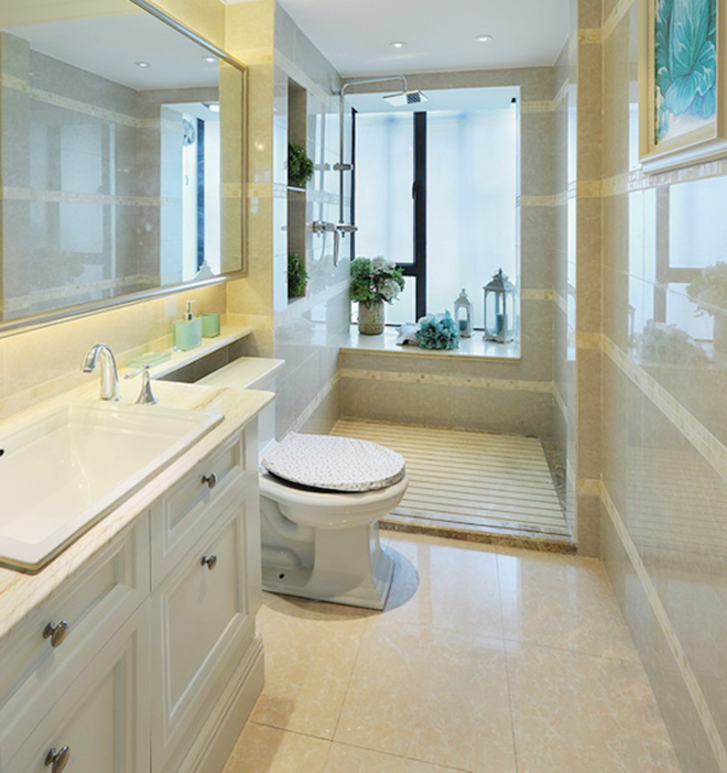 卫生间干湿分离，大大的镜子，扩大了空间的视觉感。