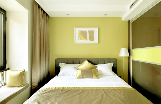 次卧采用不同层次的绿色，阳光温暖的感觉就是由这种颜色来体现的。