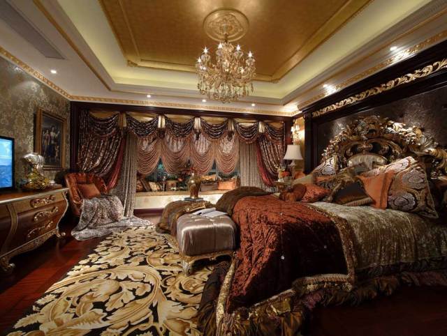 奢华古典欧式三室两厅装修案例欣赏