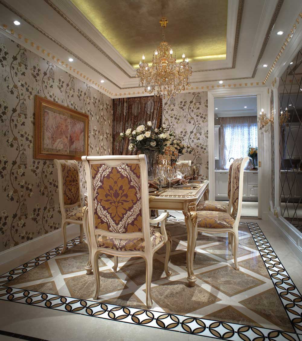 餐厅的椅子简单大方，壁纸花色很文静，地面瓷砖图案和整体协调搭配。整个餐厅很明亮。