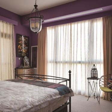 现代风格紫色质感卧室装修...