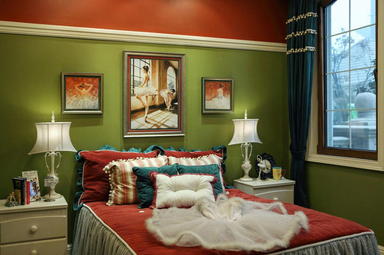 欧式风格绿色圣诞主题卧室装修设计-兔狗装修效果图