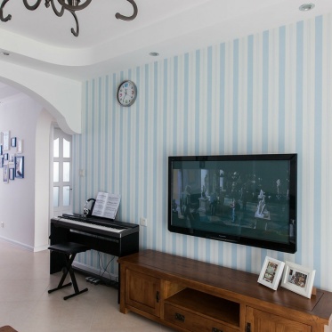 蓝色地中海风格客厅背景墙...