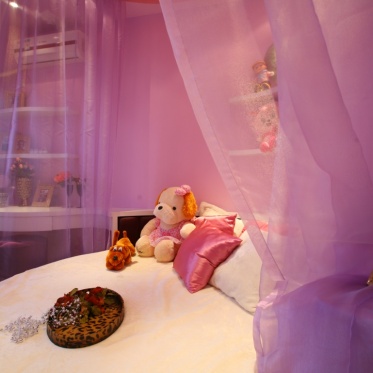 欧式紫色儿童房装潢设计