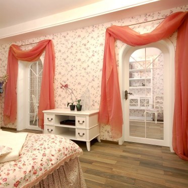 田园风格粉色卧室装修图