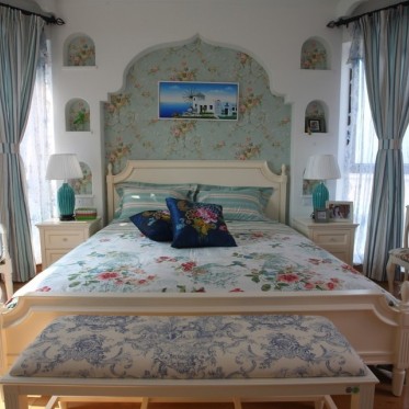 欧式风格蓝色雅致卧室效果...
