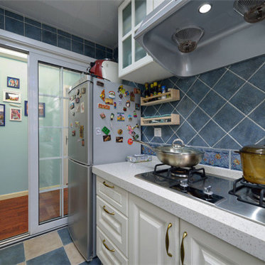 简欧风格清新蓝色厨房图片...