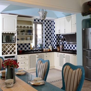 蓝色浪漫混搭风格厨房装修...
