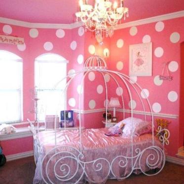 粉色浪漫欧式风格儿童房设...