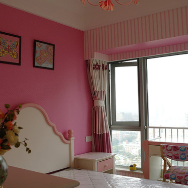 粉色简约风格儿童房窗户设...