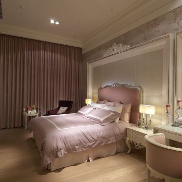 欧式风格粉色卧室设计图片