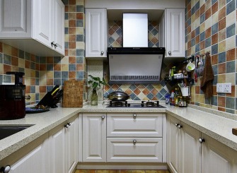 彩色活力简欧风格厨房装修设计