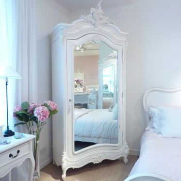 白色欧式风格卧室衣柜图片