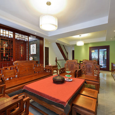 中式复古红色客厅装修布置