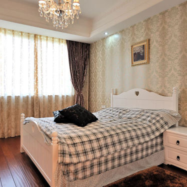 米色雅致美式卧室窗帘设计...