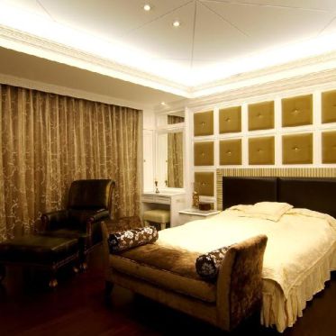 褐色美式卧室装修效果图片