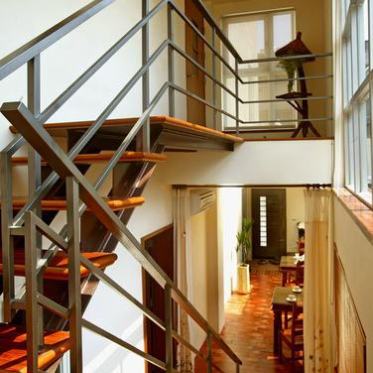 红色现代美式风格楼梯效果...