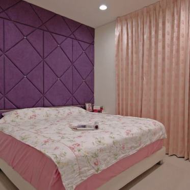 欧式风格紫色卧室背景墙装...