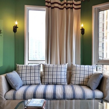 蓝色清新美式客厅沙发装潢...