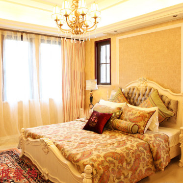 浪漫黄色欧式风格卧室设计...