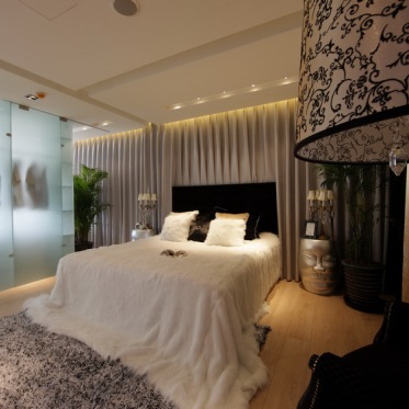 新古典风格白色卧室设计效...
