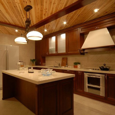 美式全木质厨房吊顶实景