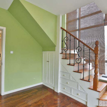 美式彩色楼梯设计