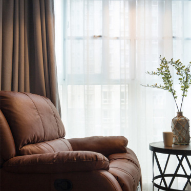 现代简欧客厅沙发一角设计