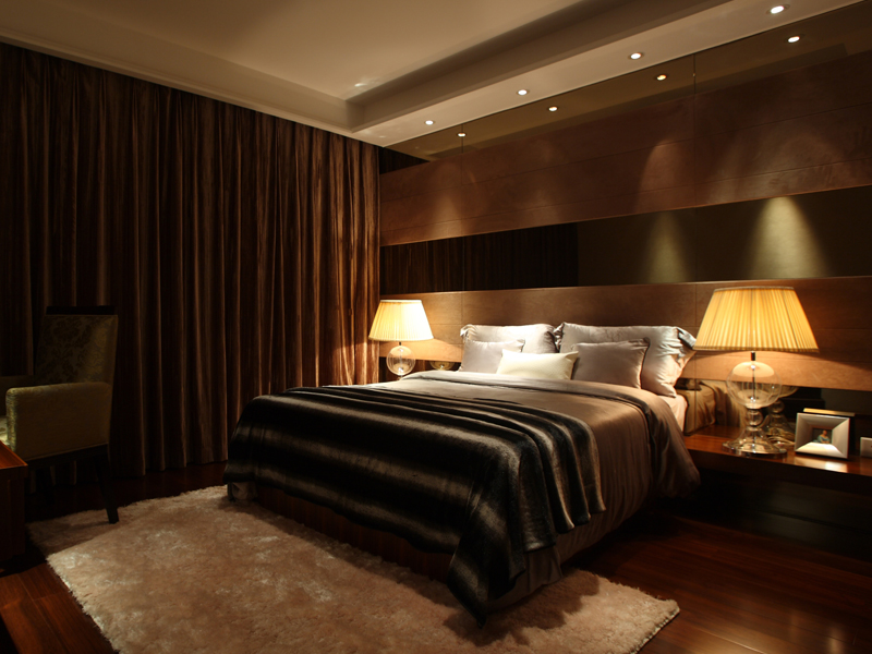 毛绒地毯延伸了睡眠区的舒适感，同时也丰富了地面的装饰元素。