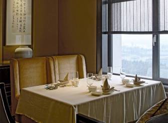 典雅餐厅家具图片