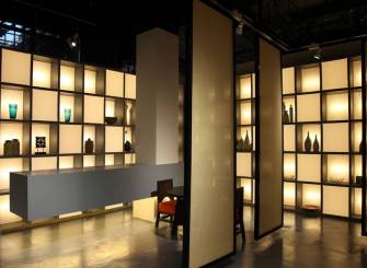 宽敞大气的家具展厅设计