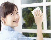 擦玻璃窗的方法 你都用对了？正确姿势在这！