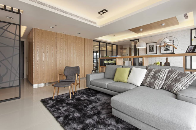 布艺沙发与原木色板材构成经典搭配，材质之美展现出完美的氛围。
