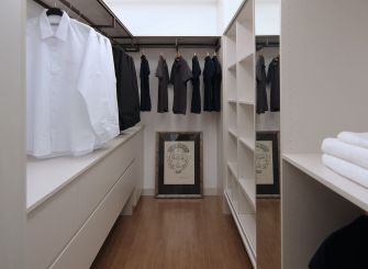 现代风格衣帽间设计图