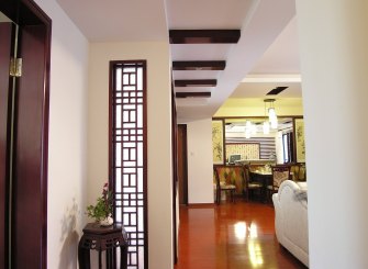 白色中式玄关装饰图